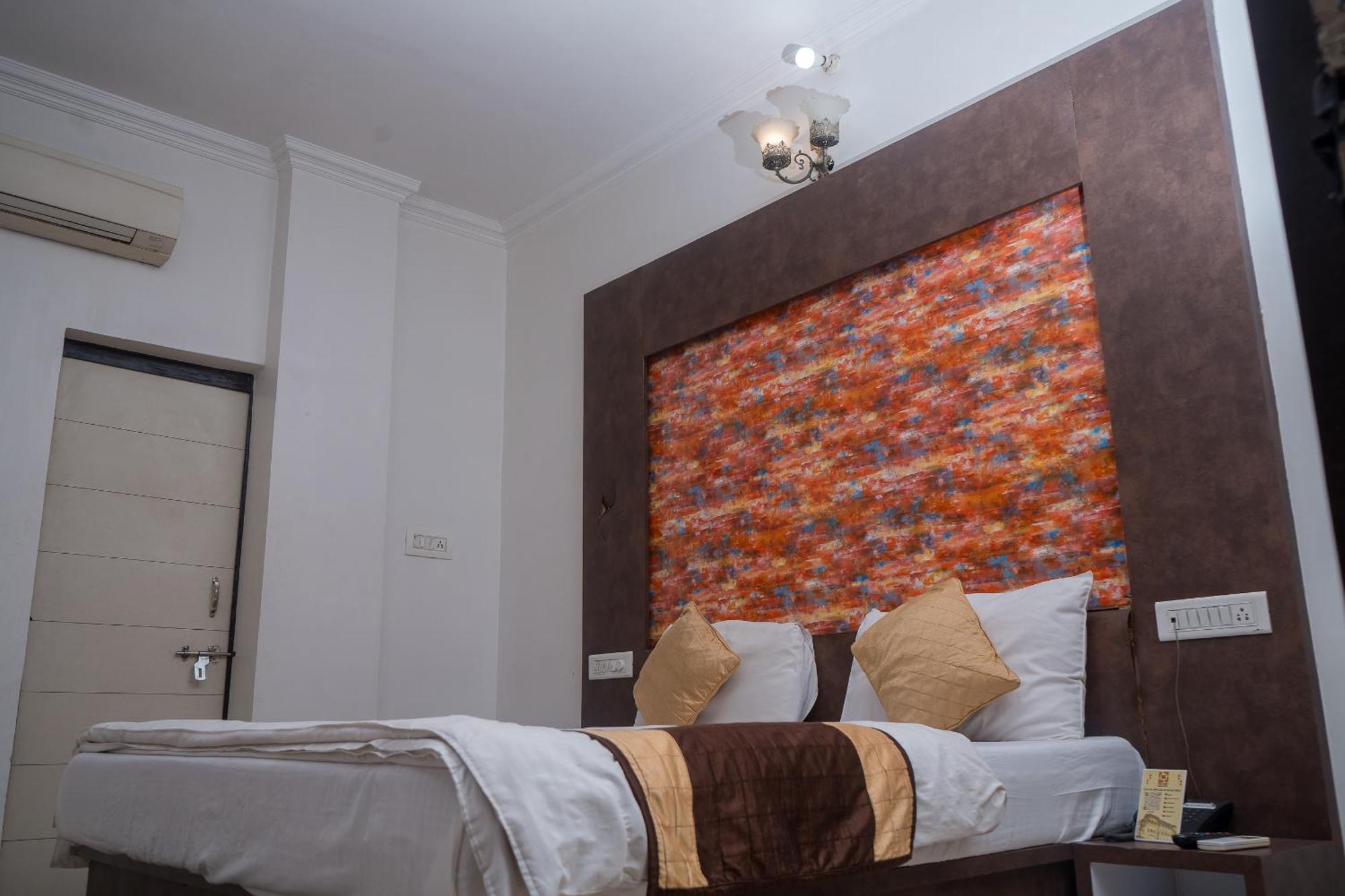 Hotel Ruby 3*